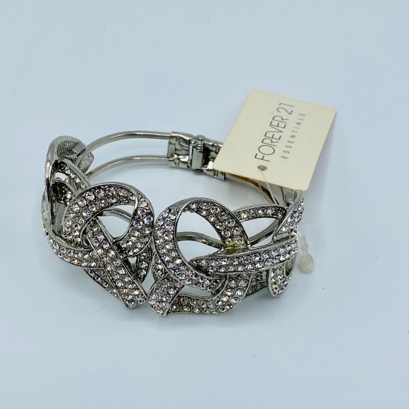 Forever 21 Statement Cuff Bracelet - Picture 2 of 7
